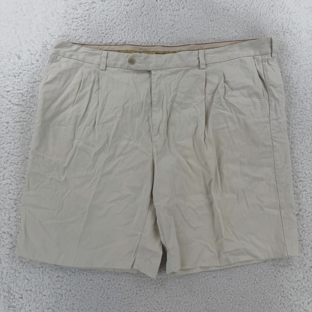 Tommy Bahama Shorts Mens 44 Beige Silk Pleated Chino 10 Inseam Casual Resort